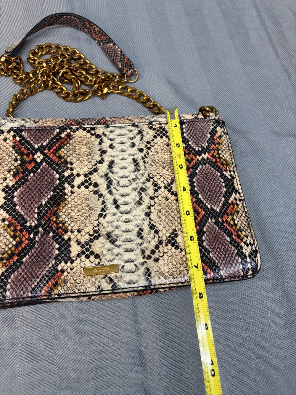 Aldo crossbody brown/orange/ cream faux snake skin pattern with chain - Picture 9 of 9